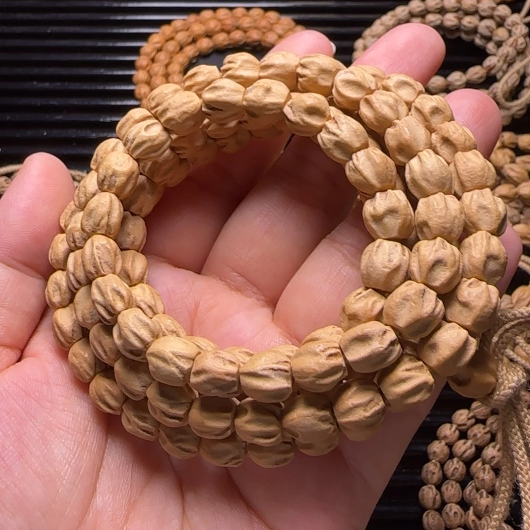 宇***诚柏香籽/百香籽吊坠