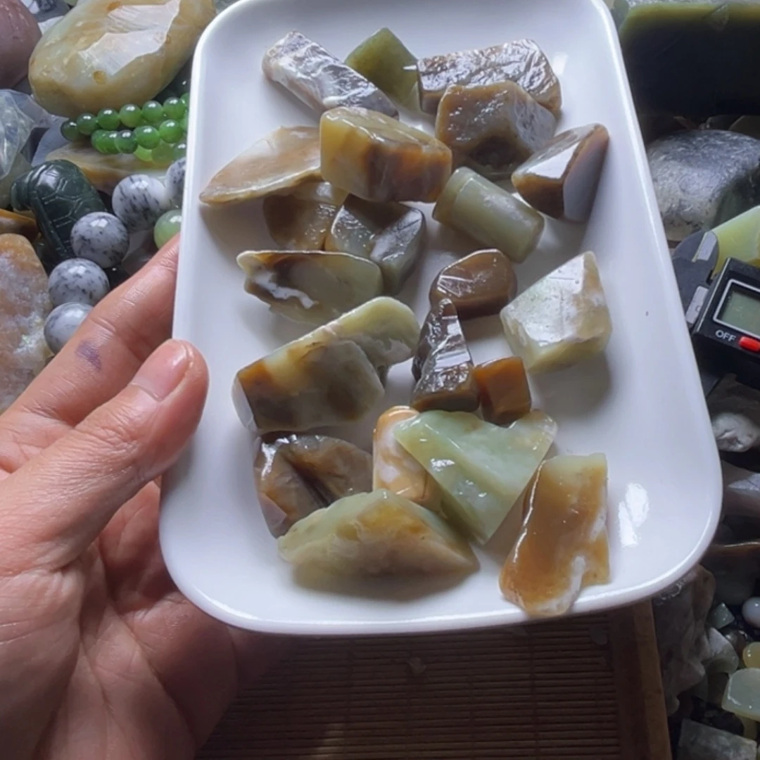 和田玉（糖玉）未镶嵌挂件