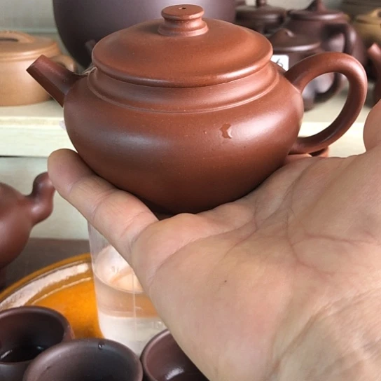 茶壶紫砂紫泥飞碟200豪生左右