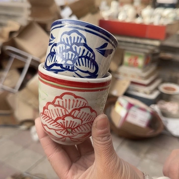 国***库存微瑕手绘杯两个