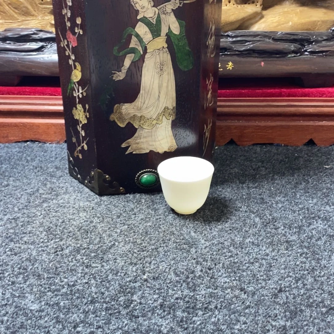 凡***子瓷片精品美物大摆件