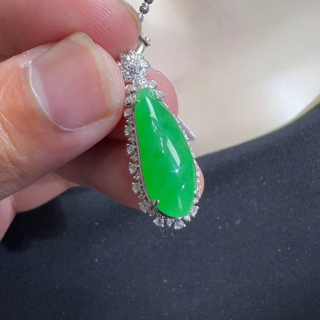 翡翠18K金镶嵌吊坠(不含链)