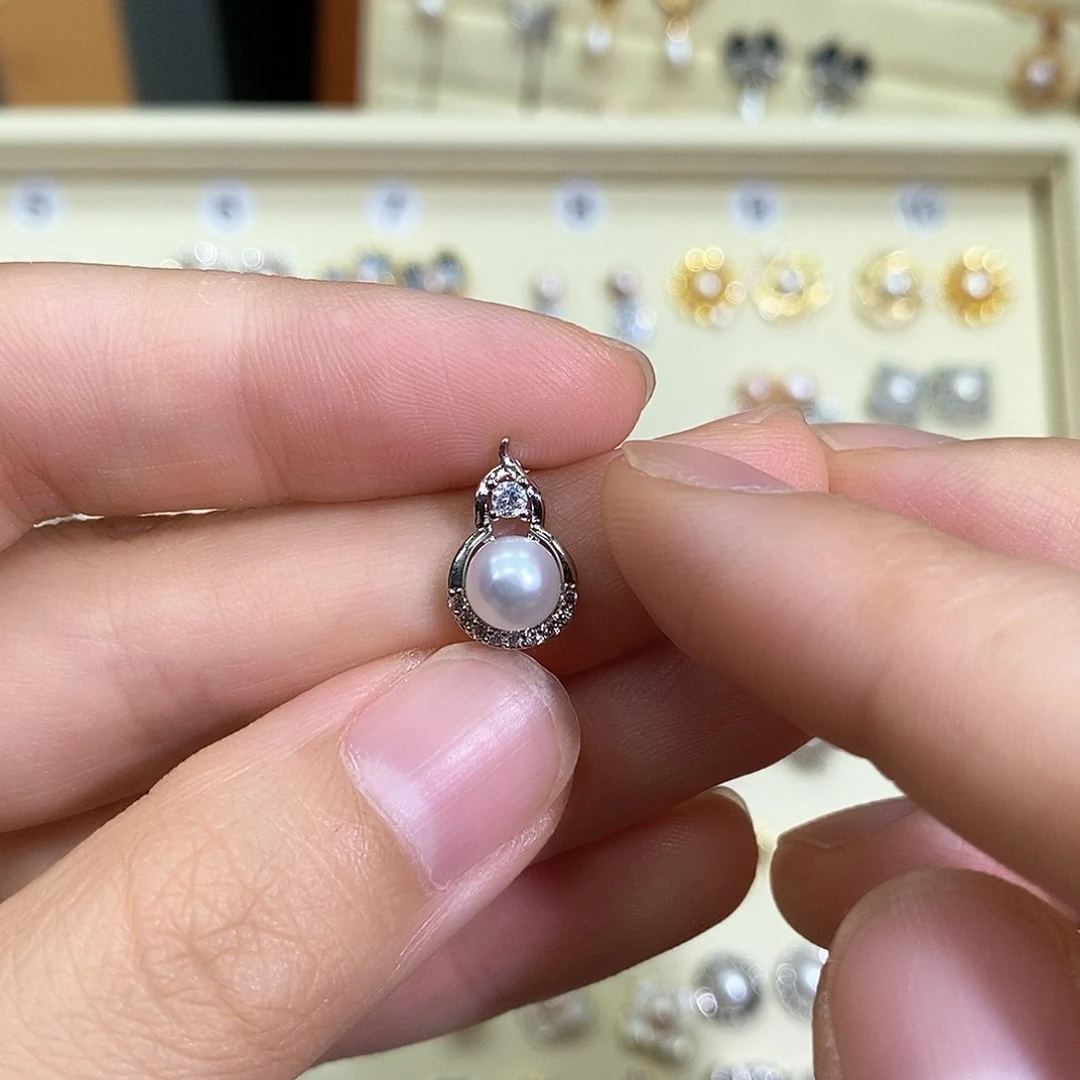 未镶嵌淡水珍珠耳饰