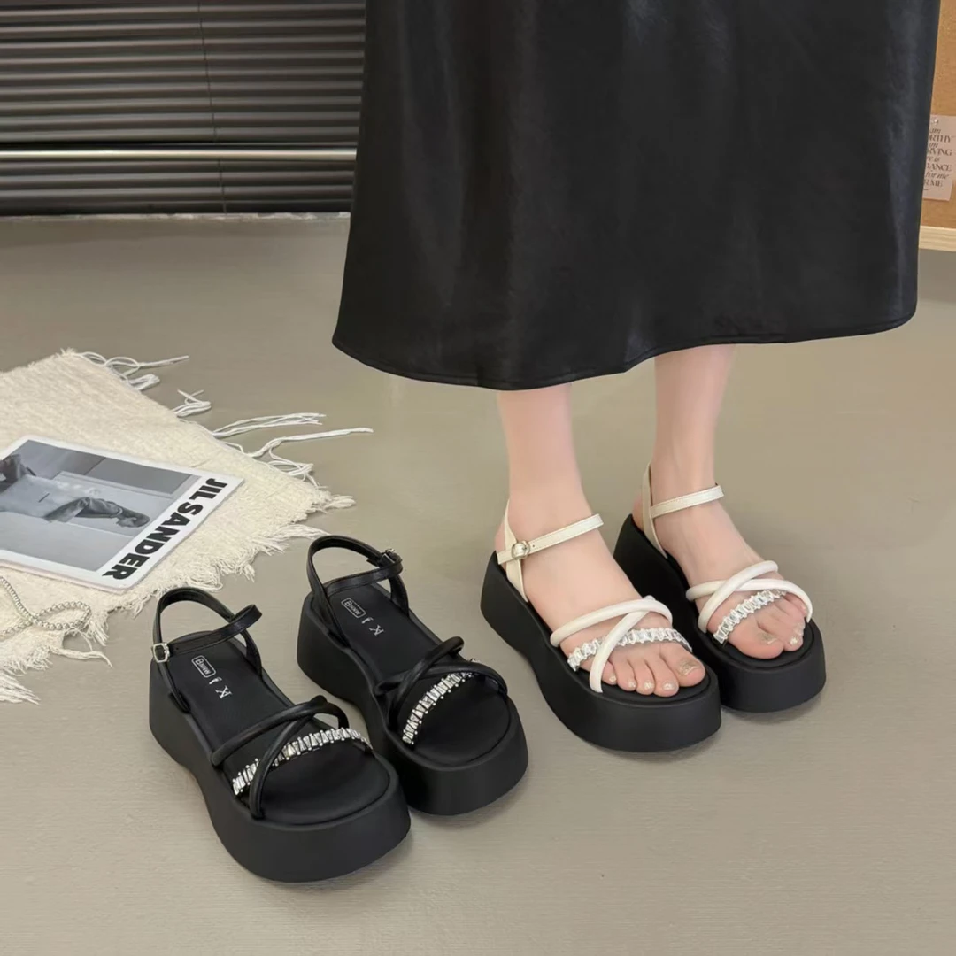 Q35增高凉鞋黑色清凉感罗马凉鞋水钻罗马鞋露趾女厚底