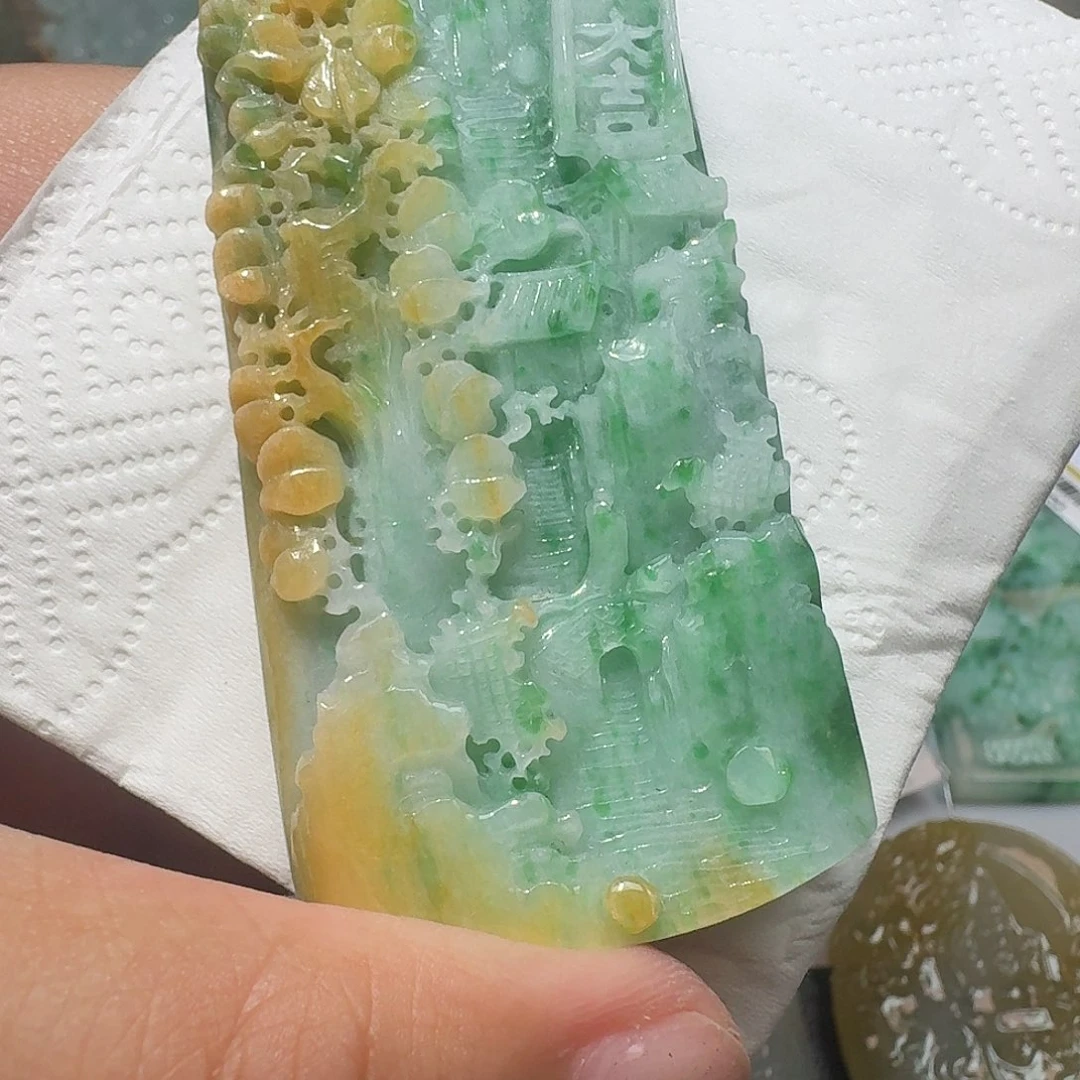 颈饰未镶嵌翡翠吊坠