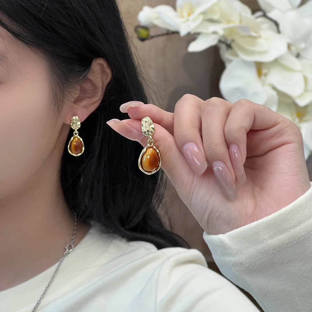 铜合金耳饰 【鎏金坠】美拉德虎眼石轻奢气质耳钉耳饰轻奢小众高级