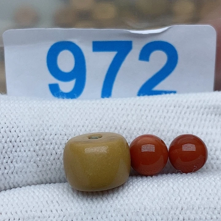 南红玛瑙未镶嵌珠宝奇石