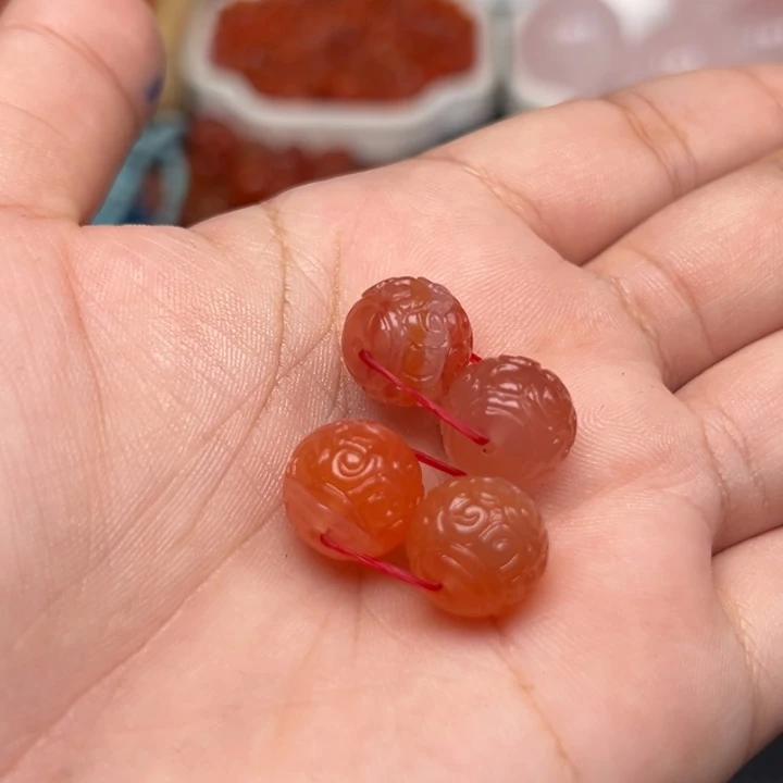 南红玛瑙未镶嵌吊坠(不含链)多样性