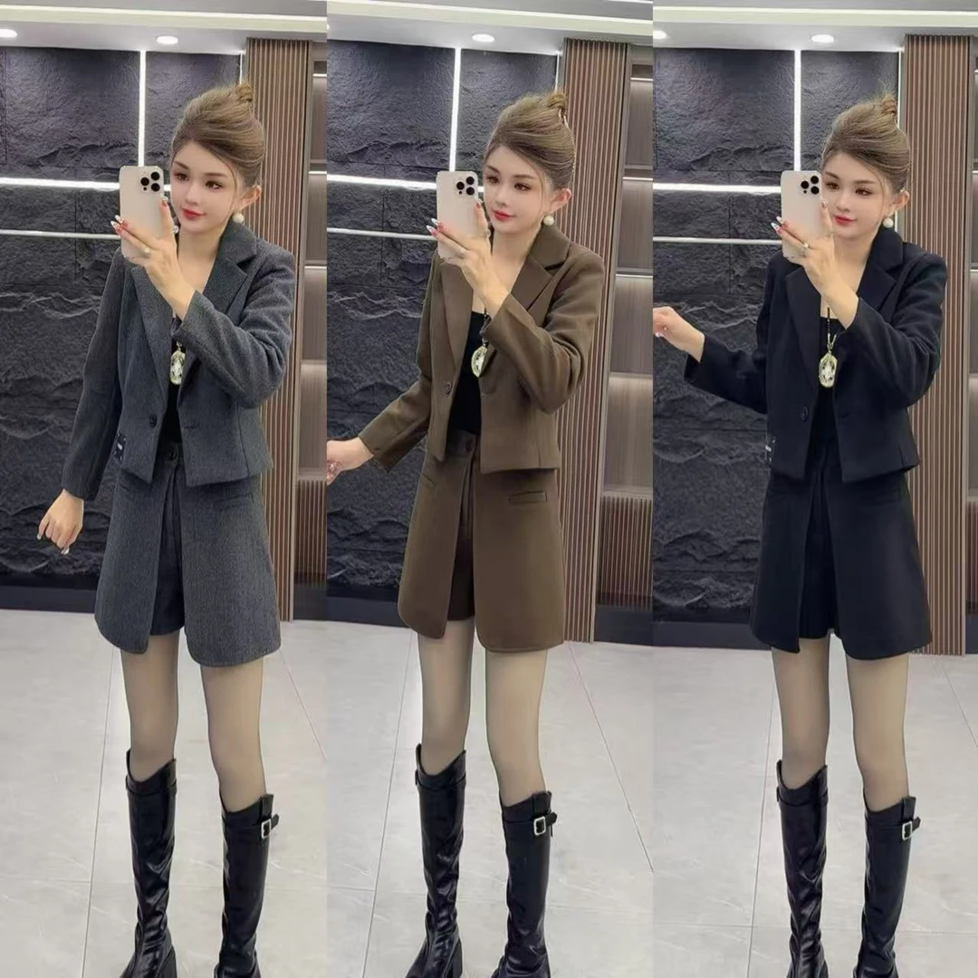 秋冬5076 加棉时尚洋气翻领上衣外套 加 设计感假两件短裤 两件套