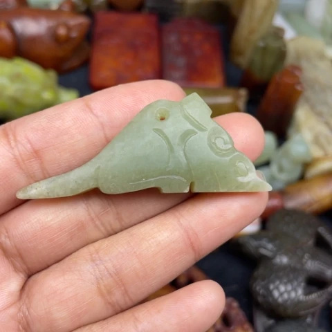 和田玉未镶嵌颈饰76