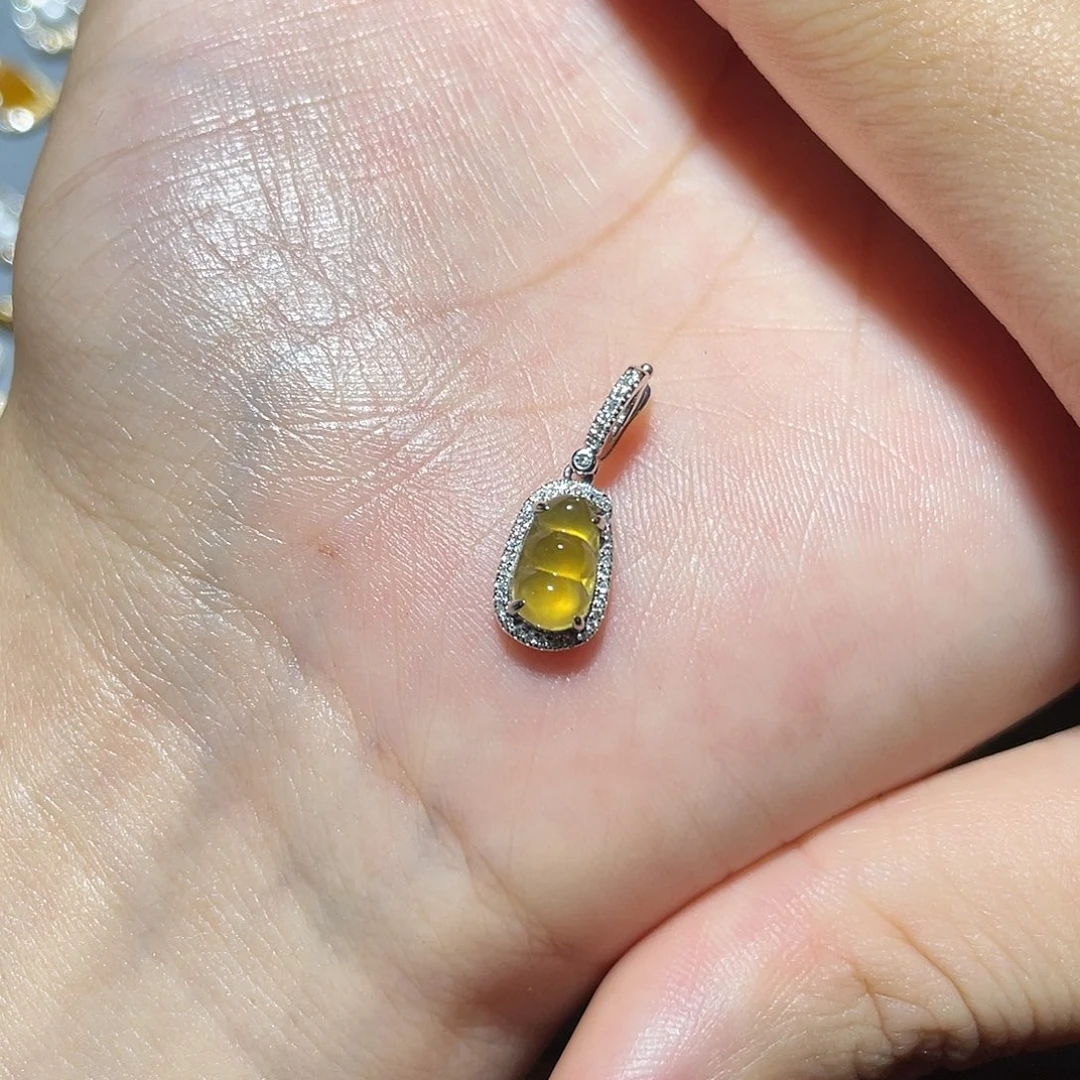 你****翡翠18K金镶嵌吊坠(不含链)