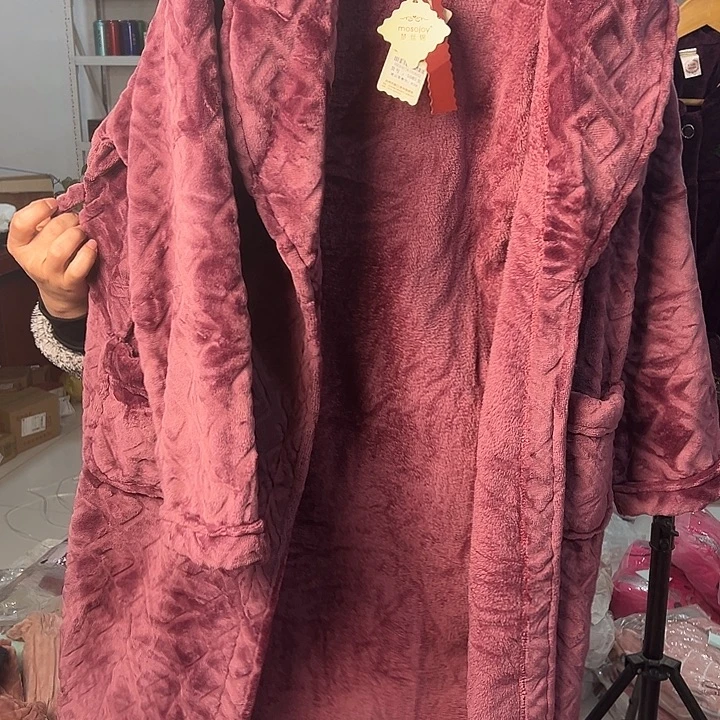 紫红色女装加厚加大