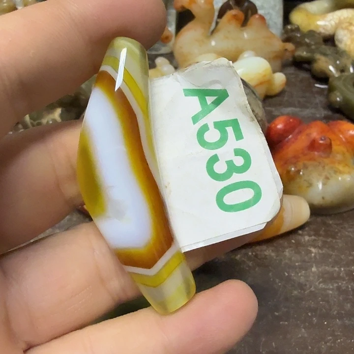 未镶嵌颈饰玛瑙/玉髓