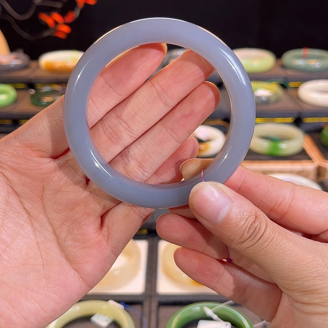 和田玉未镶嵌手镯烟紫