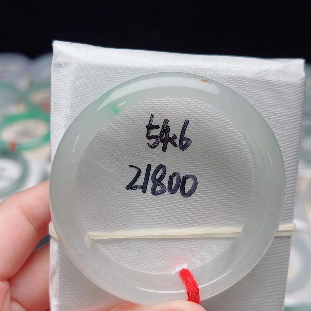 翡翠未镶嵌手镯A货