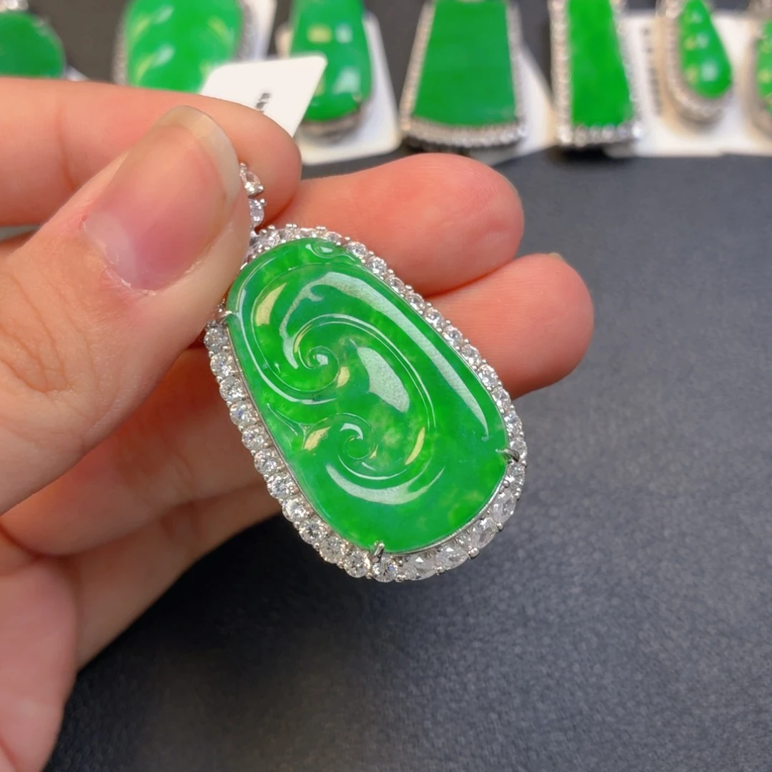 翡翠银S925镶嵌颈饰