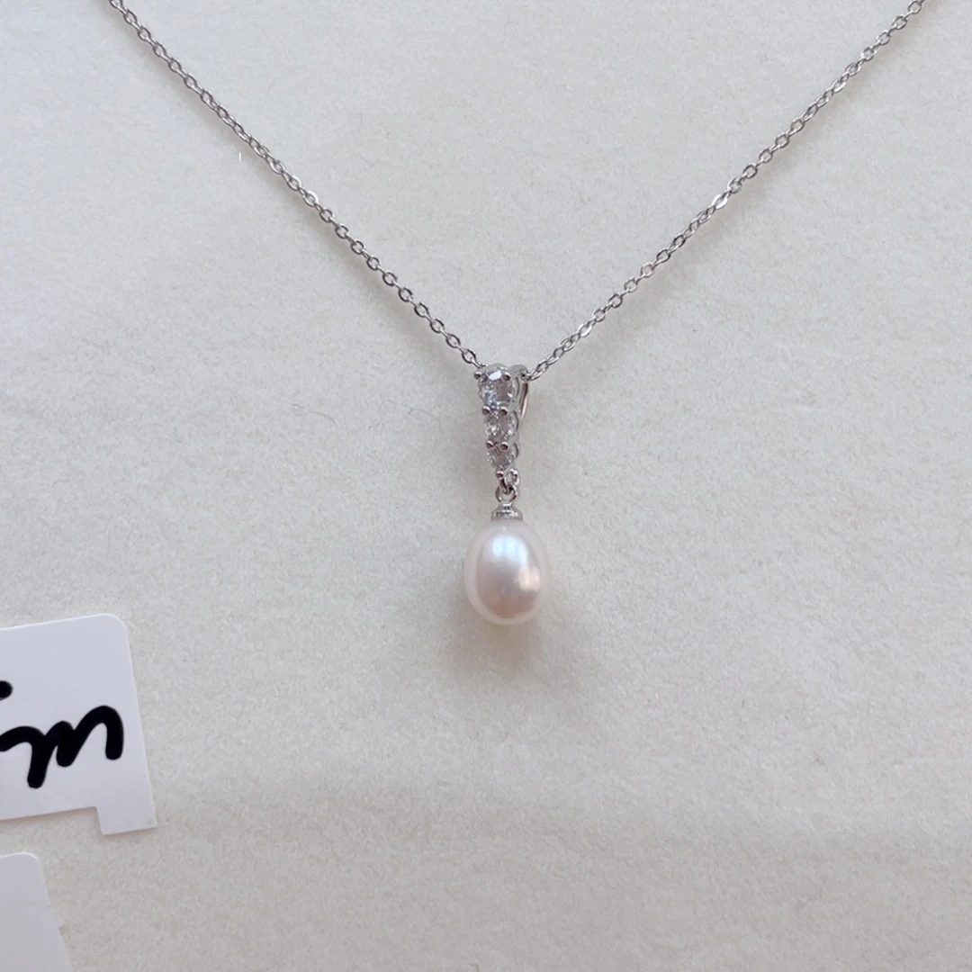 颈饰银S925镶嵌淡水珍珠