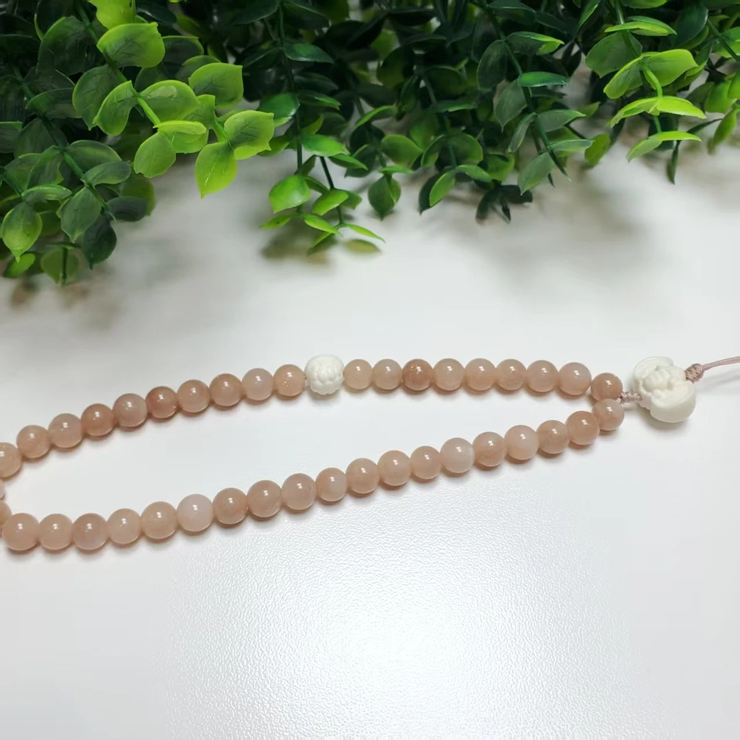 S537【赵小姐】轻奢气质百搭款月光石挂件