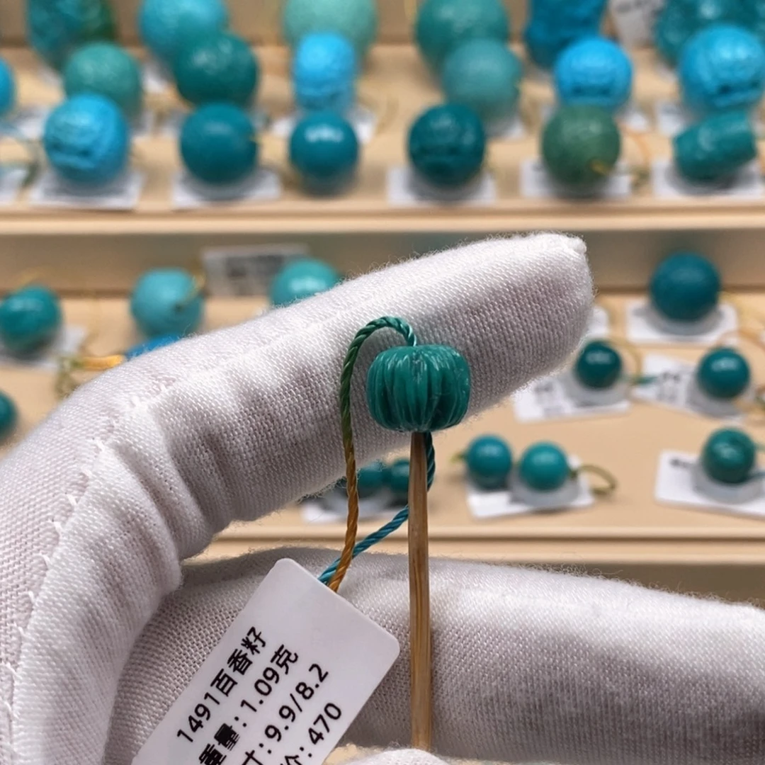 绿松石未镶嵌精品原矿高瓷绿松石