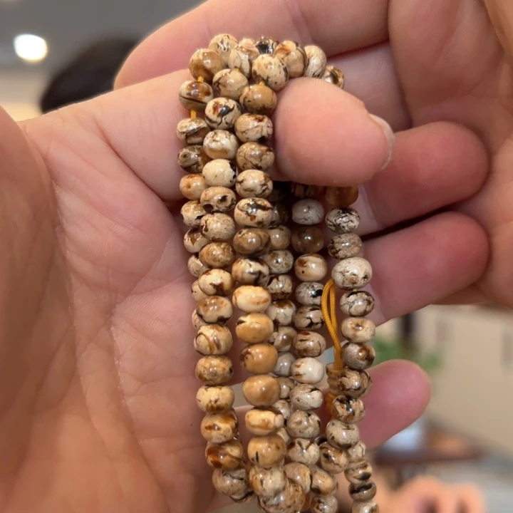 未镶嵌琥珀裸石瓜***界抚顺41