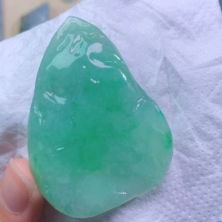 翡翠未镶嵌吊坠(不含链) 2427