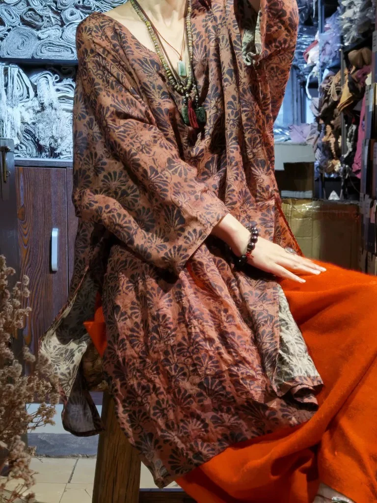 沉香布衣草堂 套头苎麻微透袍子超宽松V领大衫咖色碎花