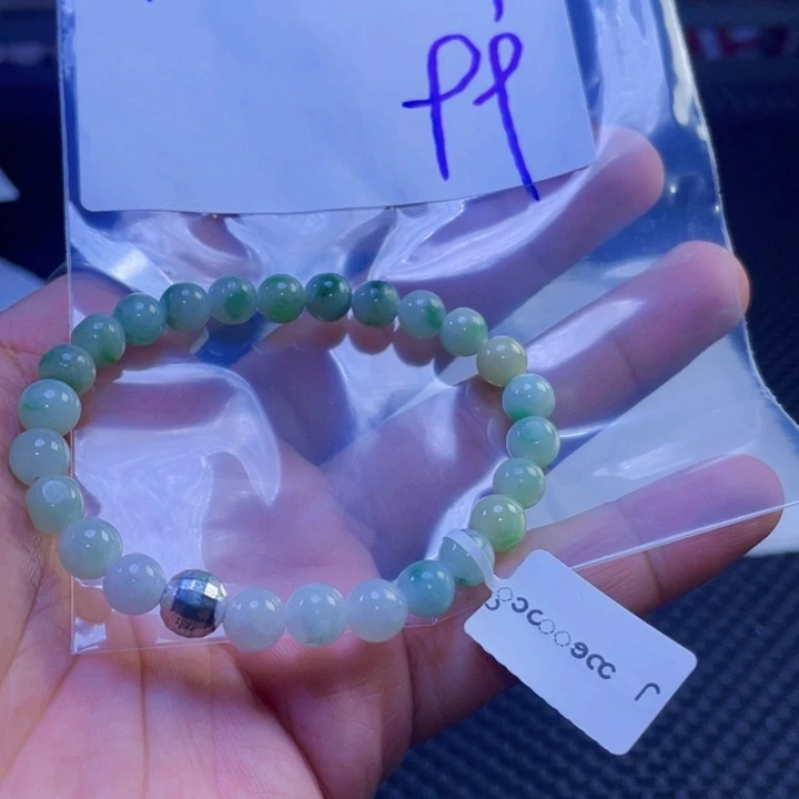 翡翠戒指未镶嵌雨*