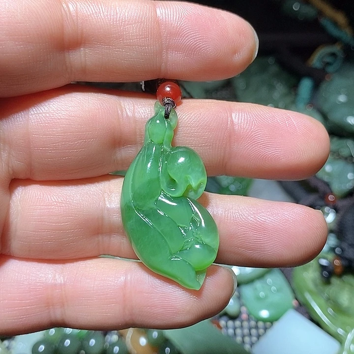 成***君和田玉（糖玉）未镶嵌车挂