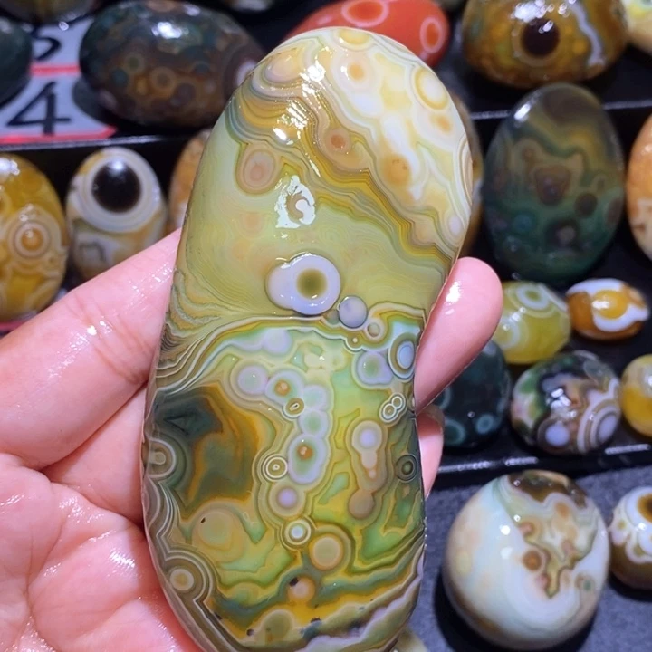 玛瑙/玉髓玛瑙吊坠未镶嵌