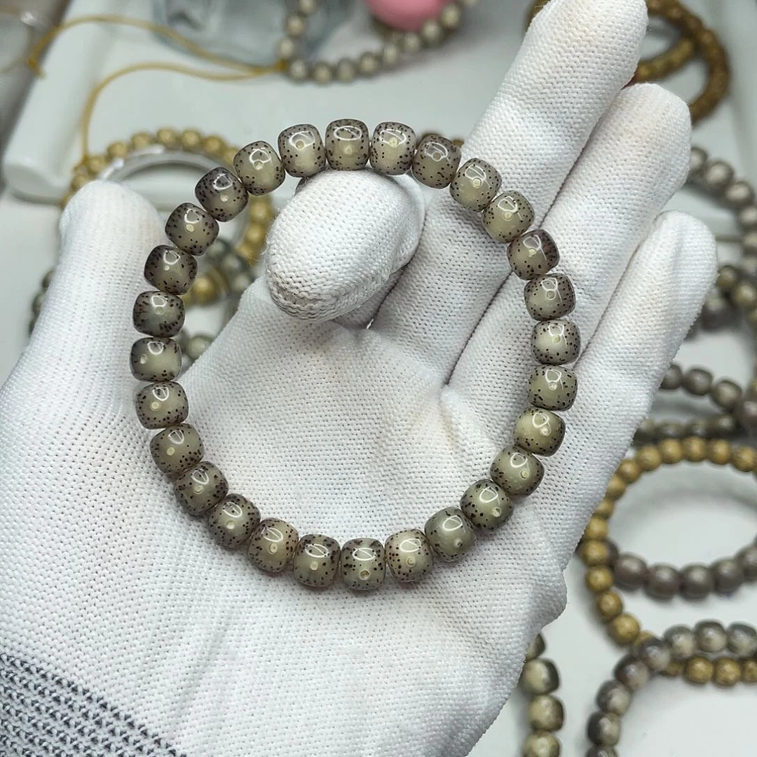 手串星月菩提8mm 玻璃底玉化大眼