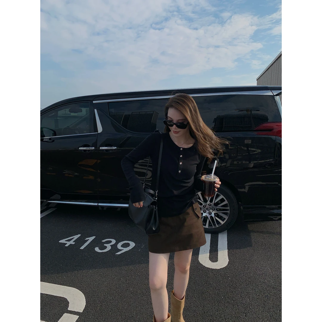 “早起晚风”高定绵羊毛圆领纽扣长袖T桖DB06123