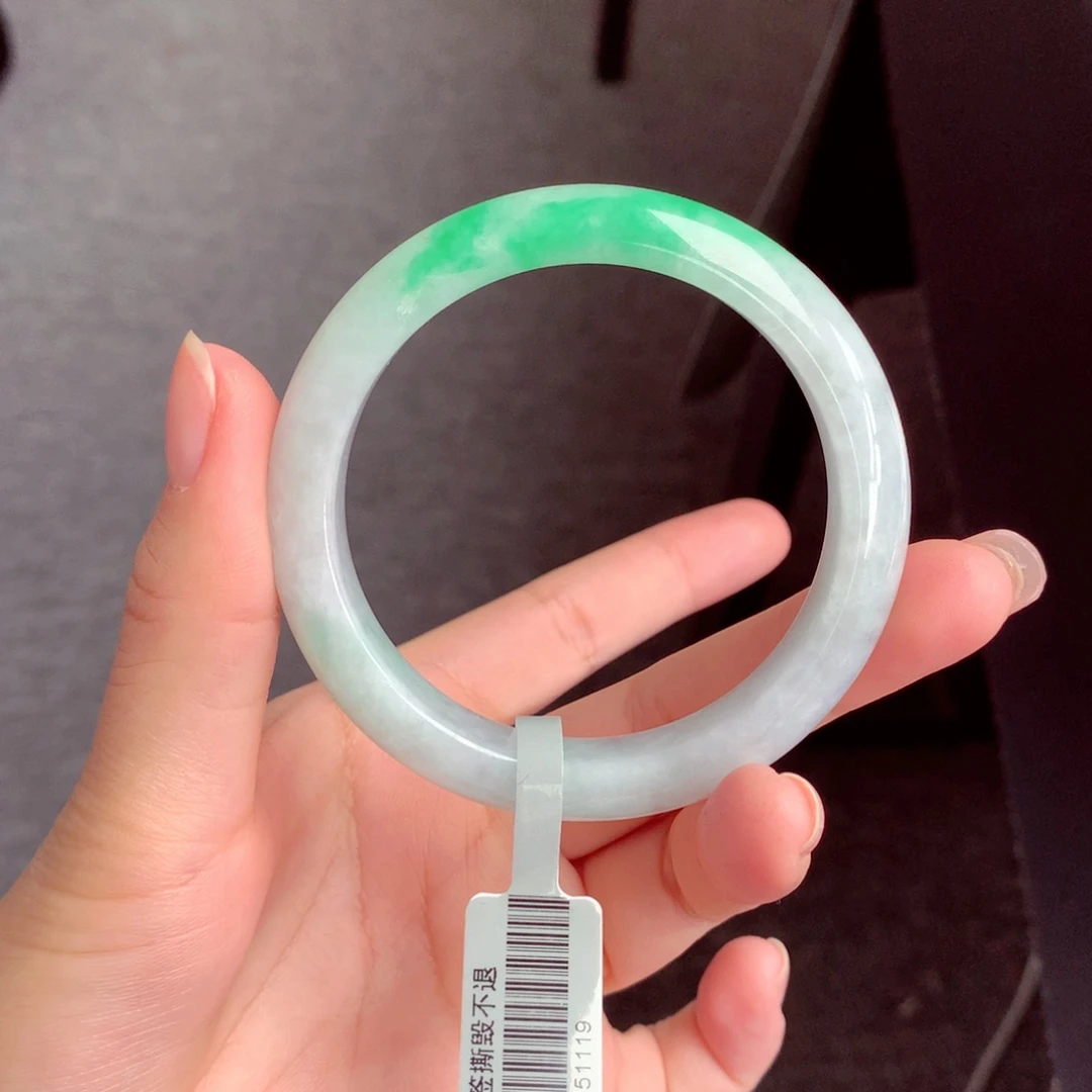 翡翠未镶嵌手镯翡翠