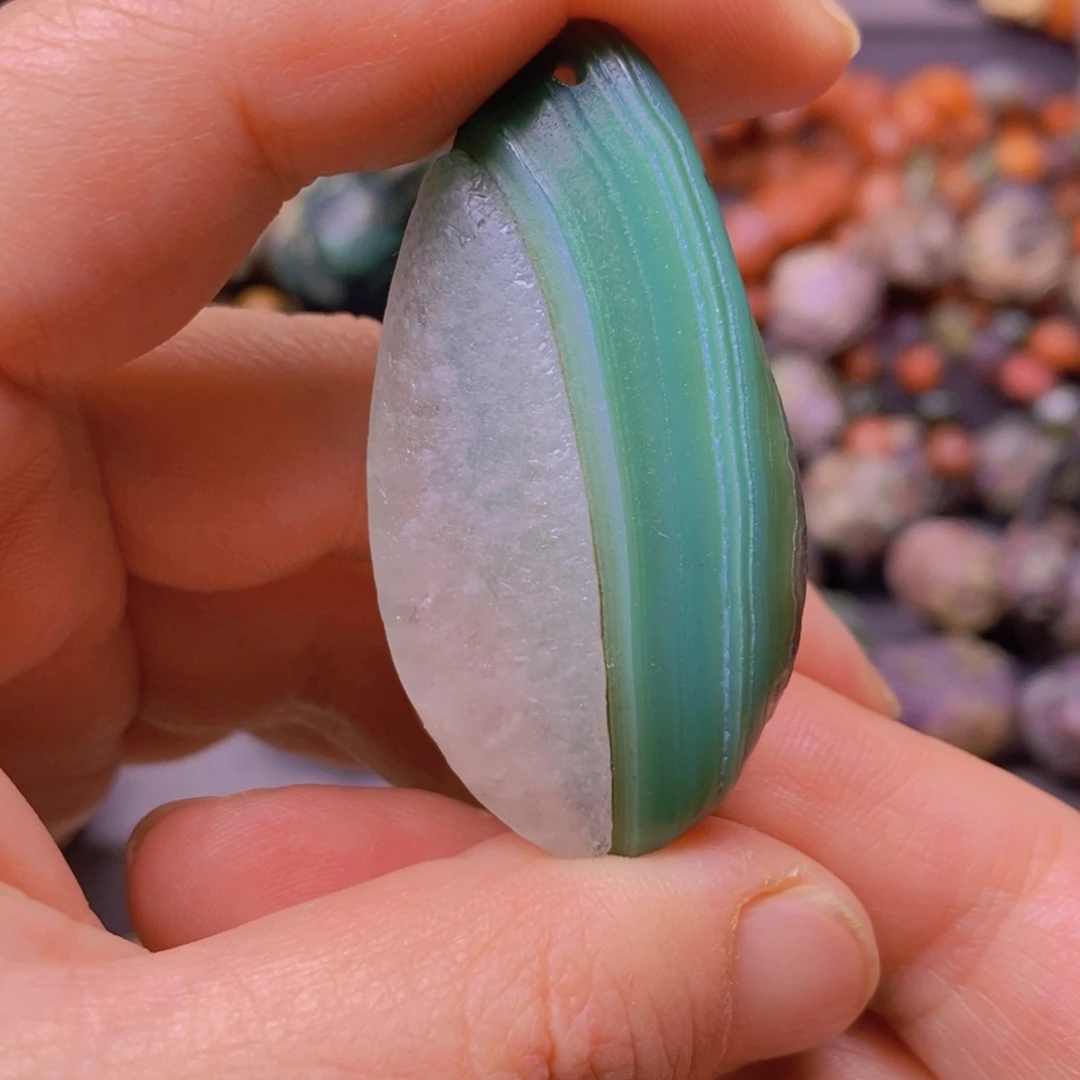 合金颈饰玛瑙/玉髓