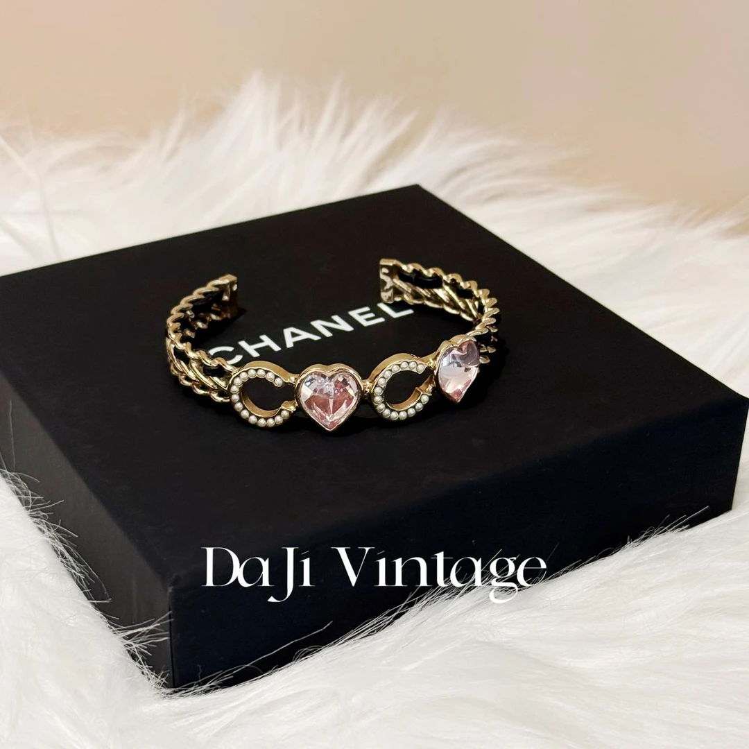 大吉中古/Chanel香奈儿双c珍珠爱心粉钻手镯（m）