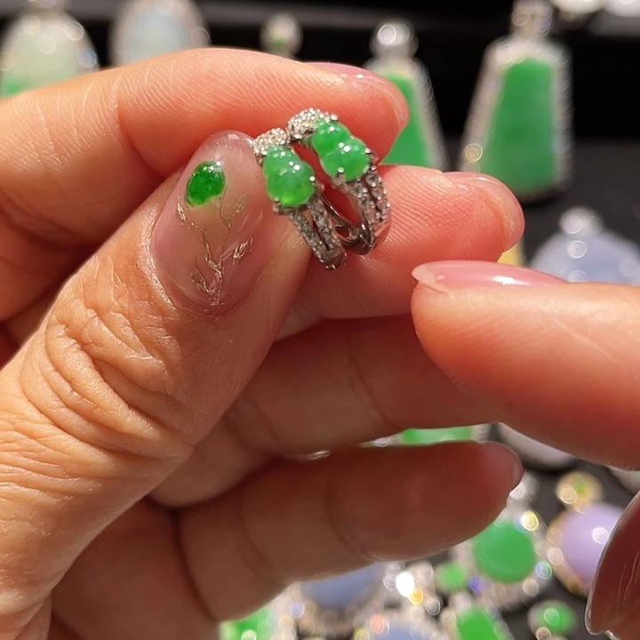 翡翠银S925镶嵌颈饰