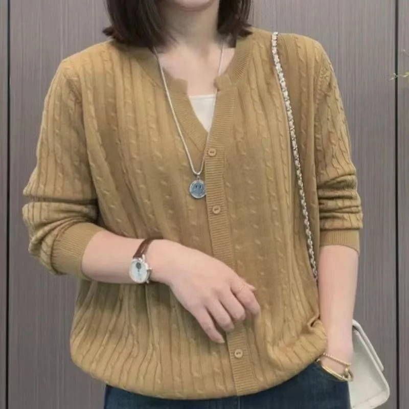 时尚洋气假两件秋冬宽松百搭针织衫