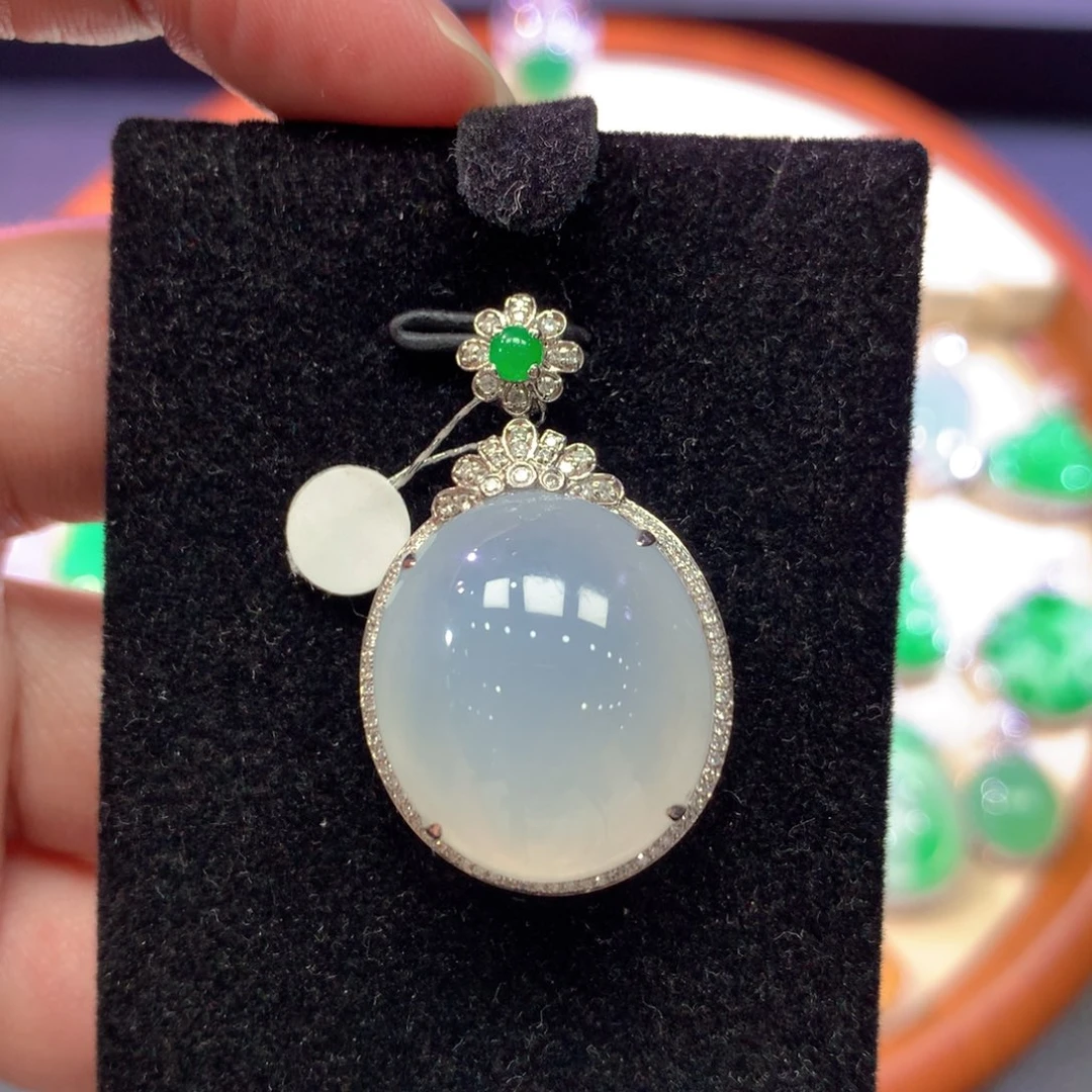 翡翠18K金镶嵌吊坠(不含链)