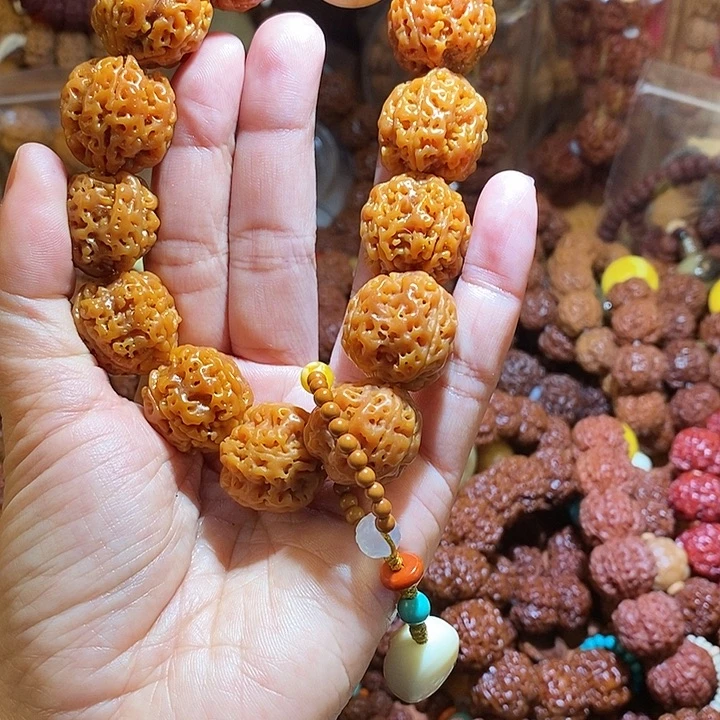 金刚菩提吊坠224半玉华肉包一物