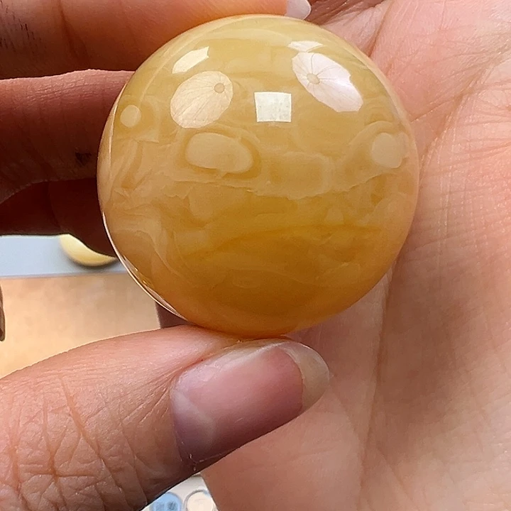 蜜蜡未镶嵌珠宝奇石