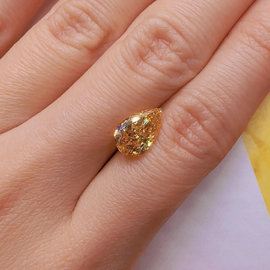 合成钻石裸石2.42ct水滴黄钻