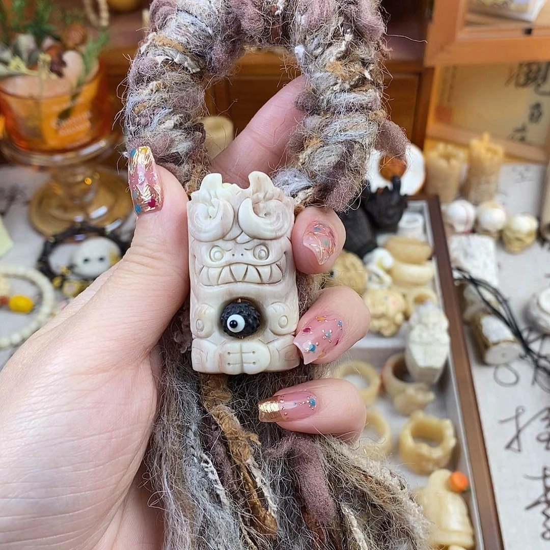 鹿骨把件姜***?M24马骨雕刻的诸怀骨笛➕绳子