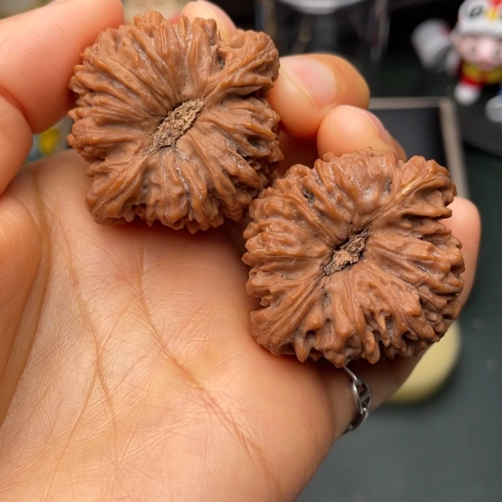 吊坠文玩核桃41尺拉丝酒杯凹底天眼气门