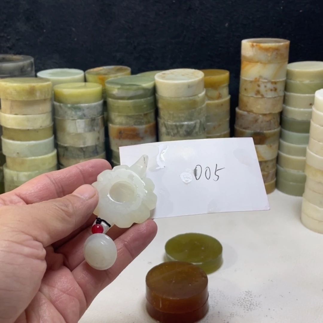 【闪购商品】蛇纹石玉珠宝半成品未镶嵌高***侠