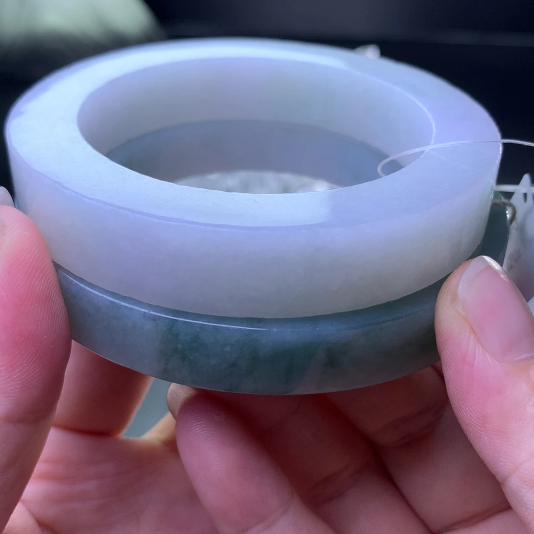 定制翡翠未镶嵌翡翠手镯