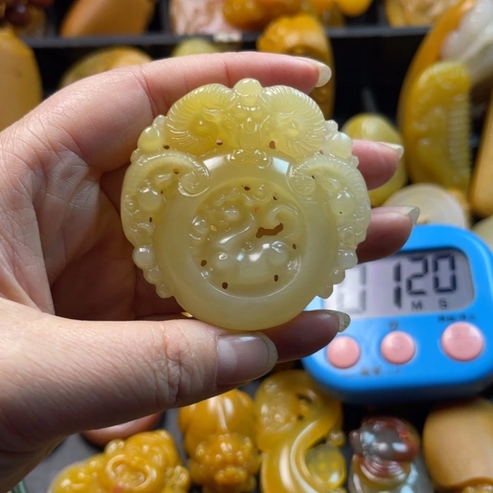 割***菜石英质玉未镶嵌吊坠(不含链)