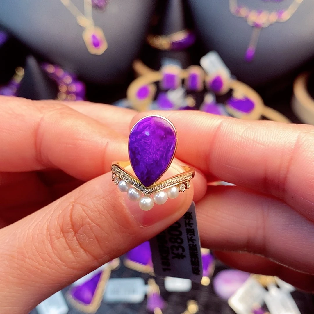 苏纪石（舒俱来）戒指18K金镶嵌