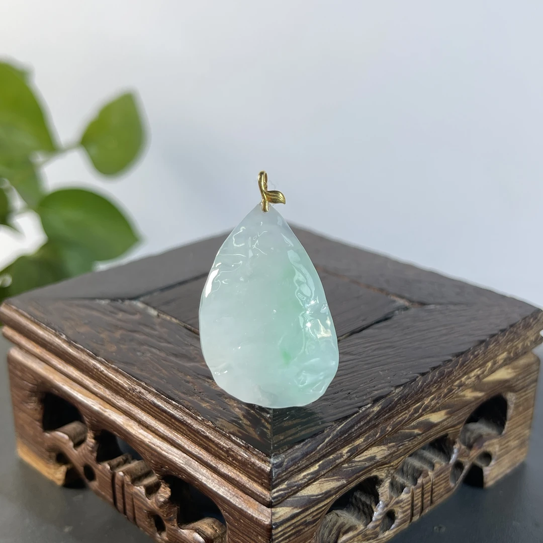 JTB22-71   18K扣头精品天然翡翠A货原石吊坠