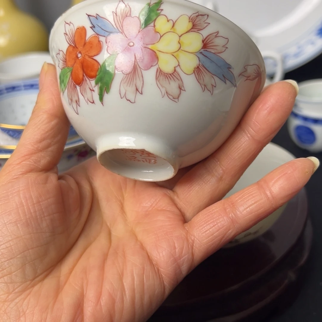 顺***水景德镇陶瓷艺术品