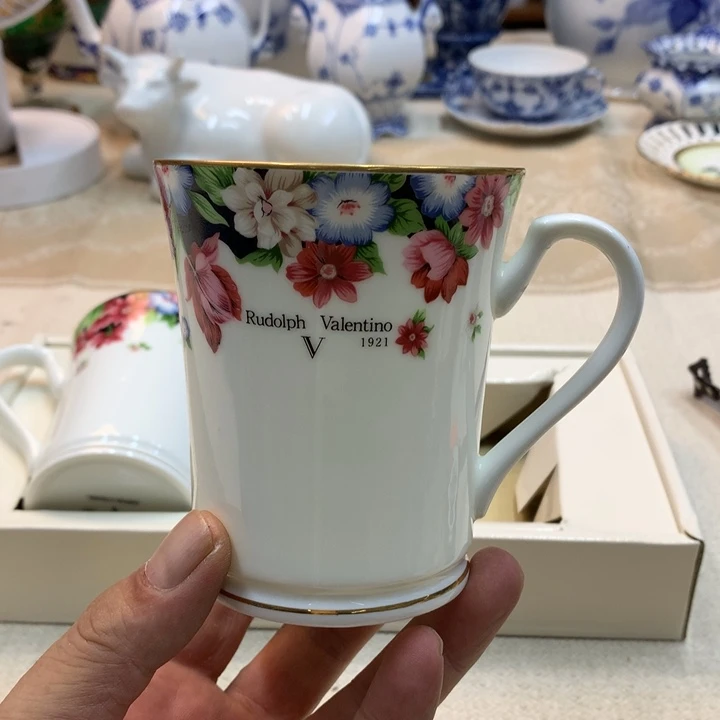 紫砂金瓷阁精品瓷器店