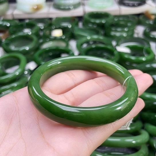 和田玉（碧玉）手镯未镶嵌